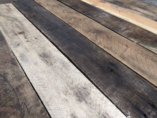 Planche de bois recyclés 5 1/2" de large par 40" de long (en moyenne) prix au pied carré